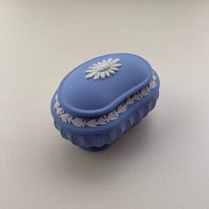 Wedgwood Blue Jasperware Kidney-Shaped Small Trinket Box with White Motif